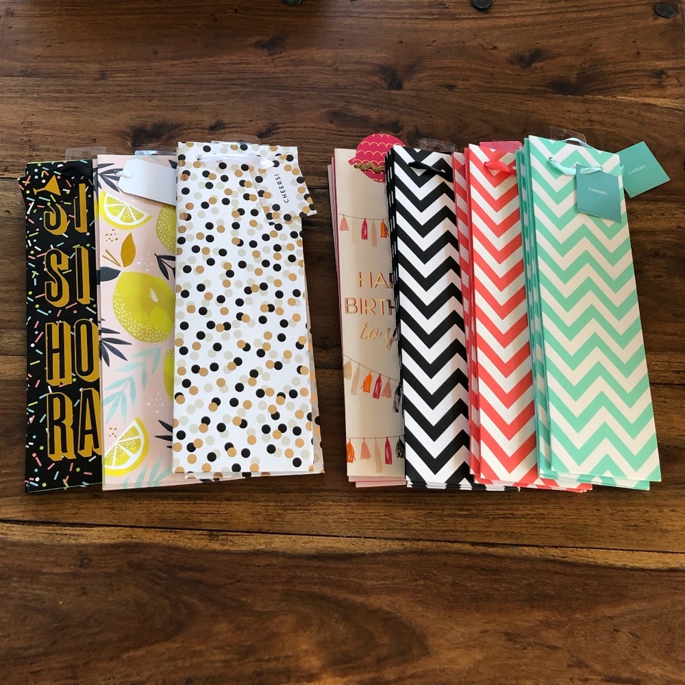 21 Wine / Spirit Bottle Gift Bags BY CAKEWALK